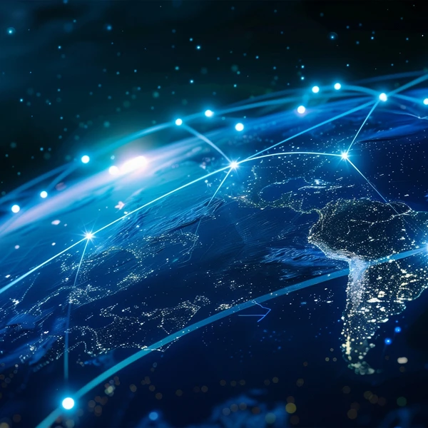 地球全体に張り巡らされた光のネットワークが示す、グローバルなデジタル通信とつながり